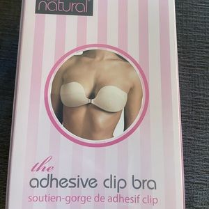 Adhesive clip bra + silicone bra